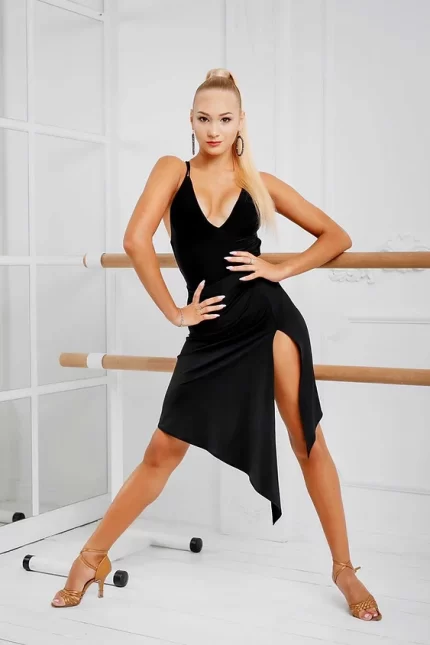 skirt for Latin dance with a slit on one leg, available in classic black.